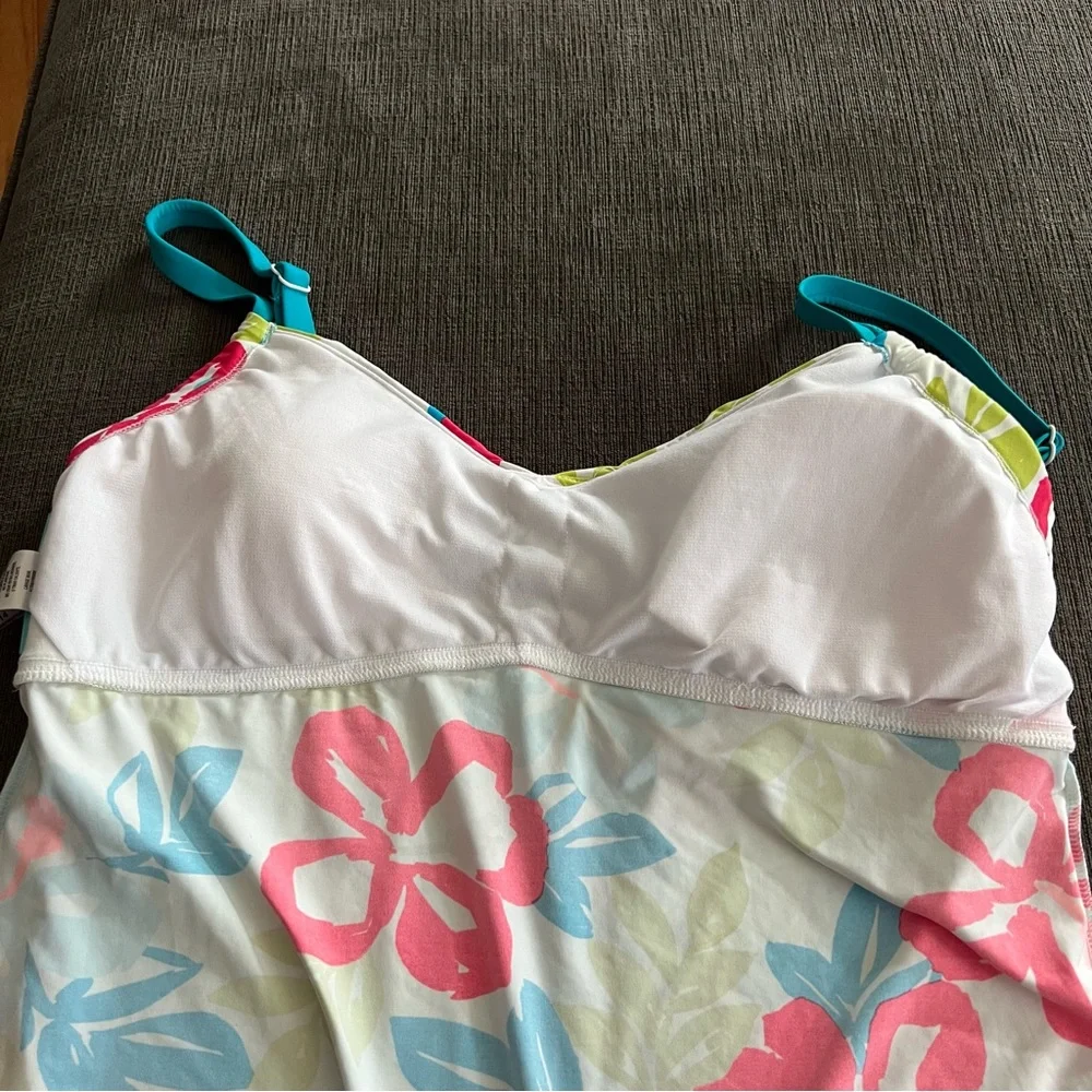 Womens BEACH HOUSE Hawaiian Print Soft Cup Tankini Size 14